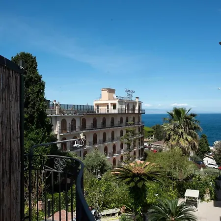 Moschella * Taormina