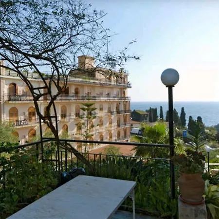 Guest house Moschella