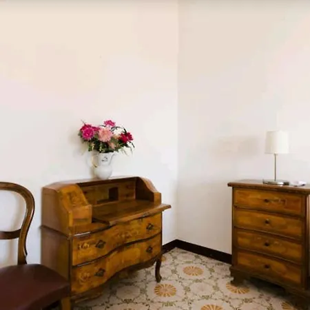 Moschella Guest house *