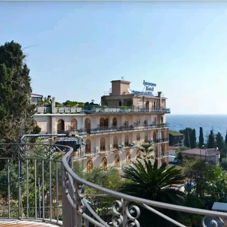 Moschella * Taormina