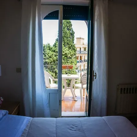 Moschella * Taormina